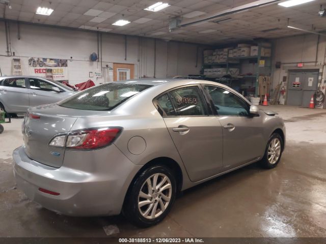 Photo 3 VIN: JM1BL1V89C1648102 - MAZDA MAZDA3 