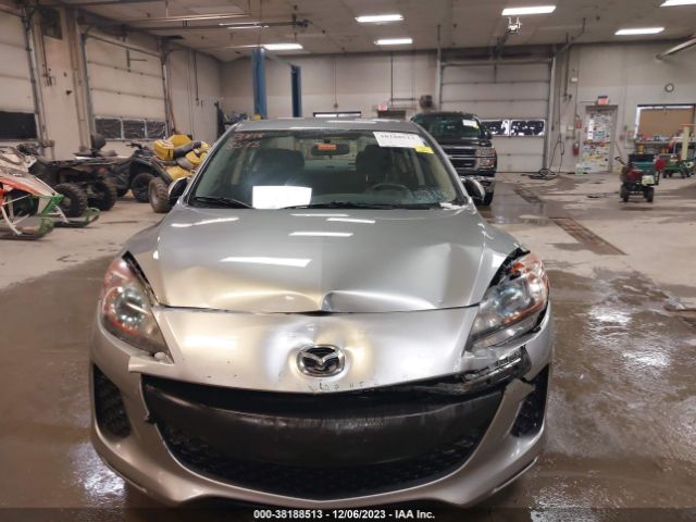 Photo 5 VIN: JM1BL1V89C1648102 - MAZDA MAZDA3 