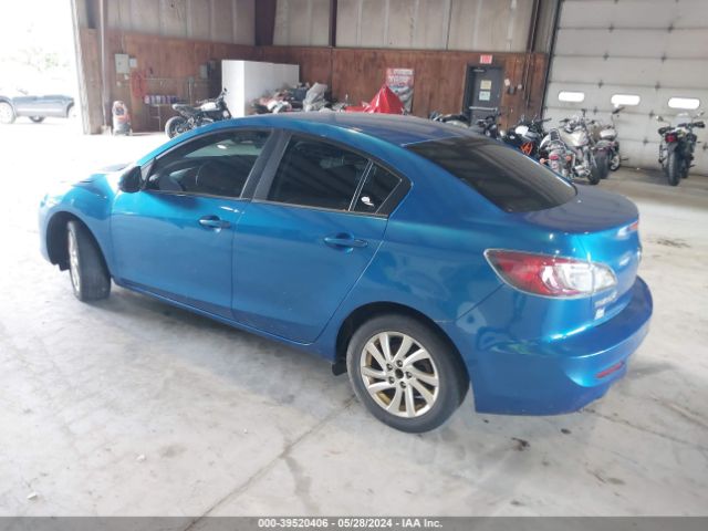 Photo 2 VIN: JM1BL1V8XC1538773 - MAZDA MAZDA3 