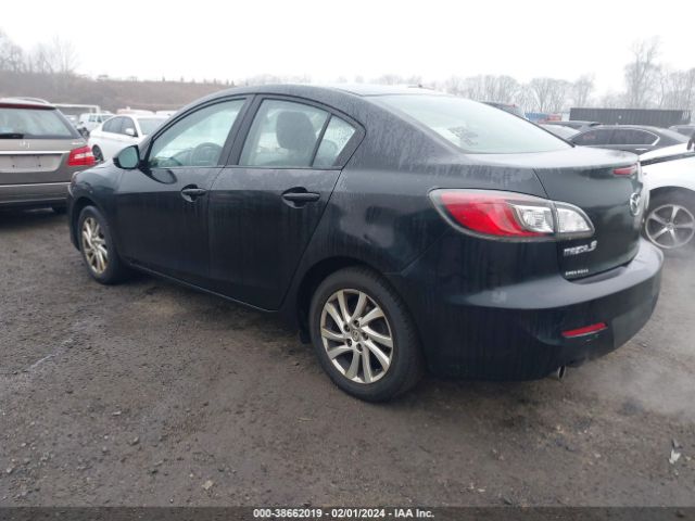 Photo 2 VIN: JM1BL1V8XC1572700 - MAZDA MAZDA3 