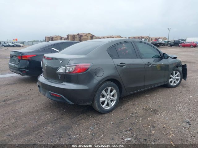 Photo 3 VIN: JM1BL1VF2B1362900 - MAZDA MAZDA3 