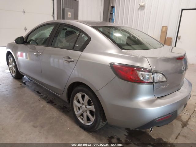 Photo 2 VIN: JM1BL1VF2B1407236 - MAZDA MAZDA3 