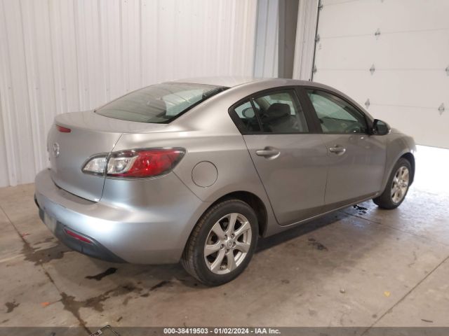 Photo 3 VIN: JM1BL1VF2B1407236 - MAZDA MAZDA3 