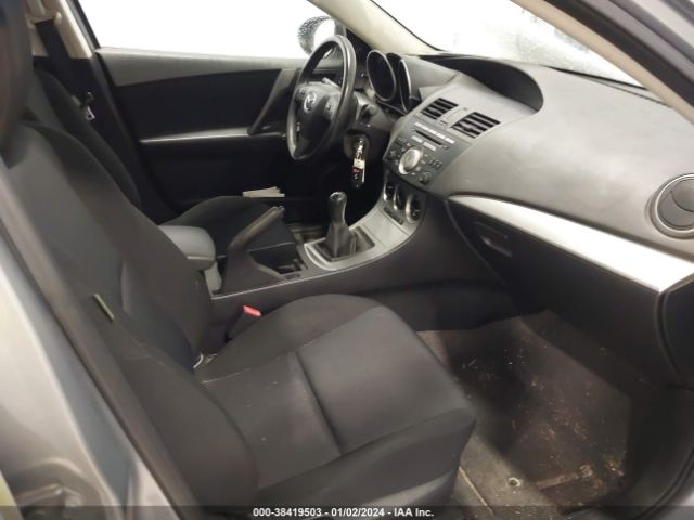 Photo 4 VIN: JM1BL1VF2B1407236 - MAZDA MAZDA3 