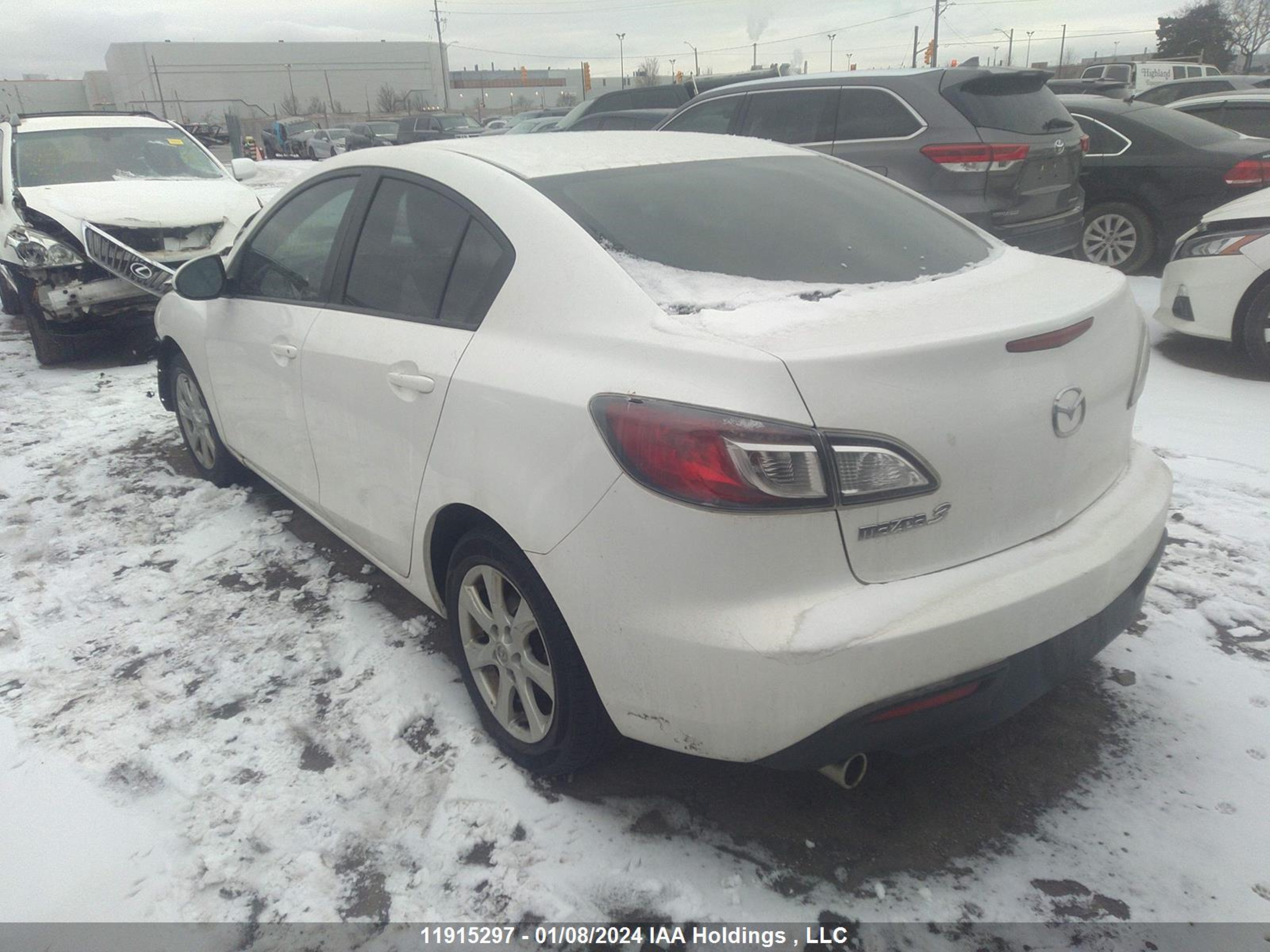 Photo 2 VIN: JM1BL1VF3B1457045 - MAZDA 3 