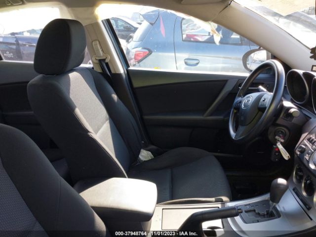 Photo 4 VIN: JM1BL1VF4B1385398 - MAZDA MAZDA3 