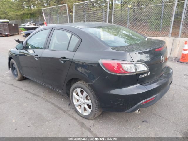 Photo 2 VIN: JM1BL1VF7B1437719 - MAZDA MAZDA3 