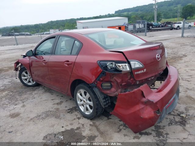 Photo 2 VIN: JM1BL1VF8B1499131 - MAZDA MAZDA3 