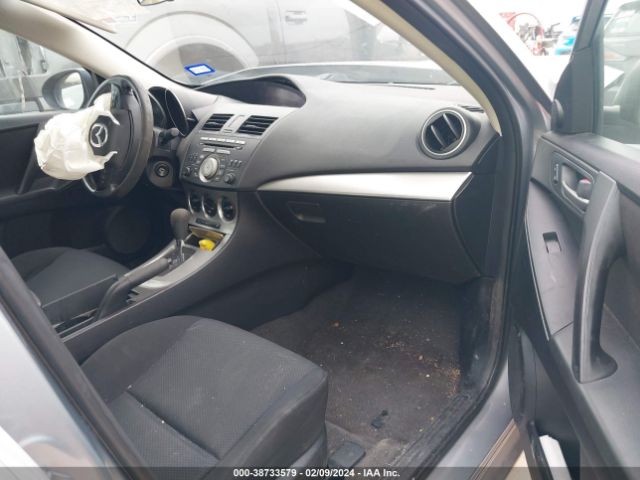 Photo 4 VIN: JM1BL1VF9B1409405 - MAZDA MAZDA3 