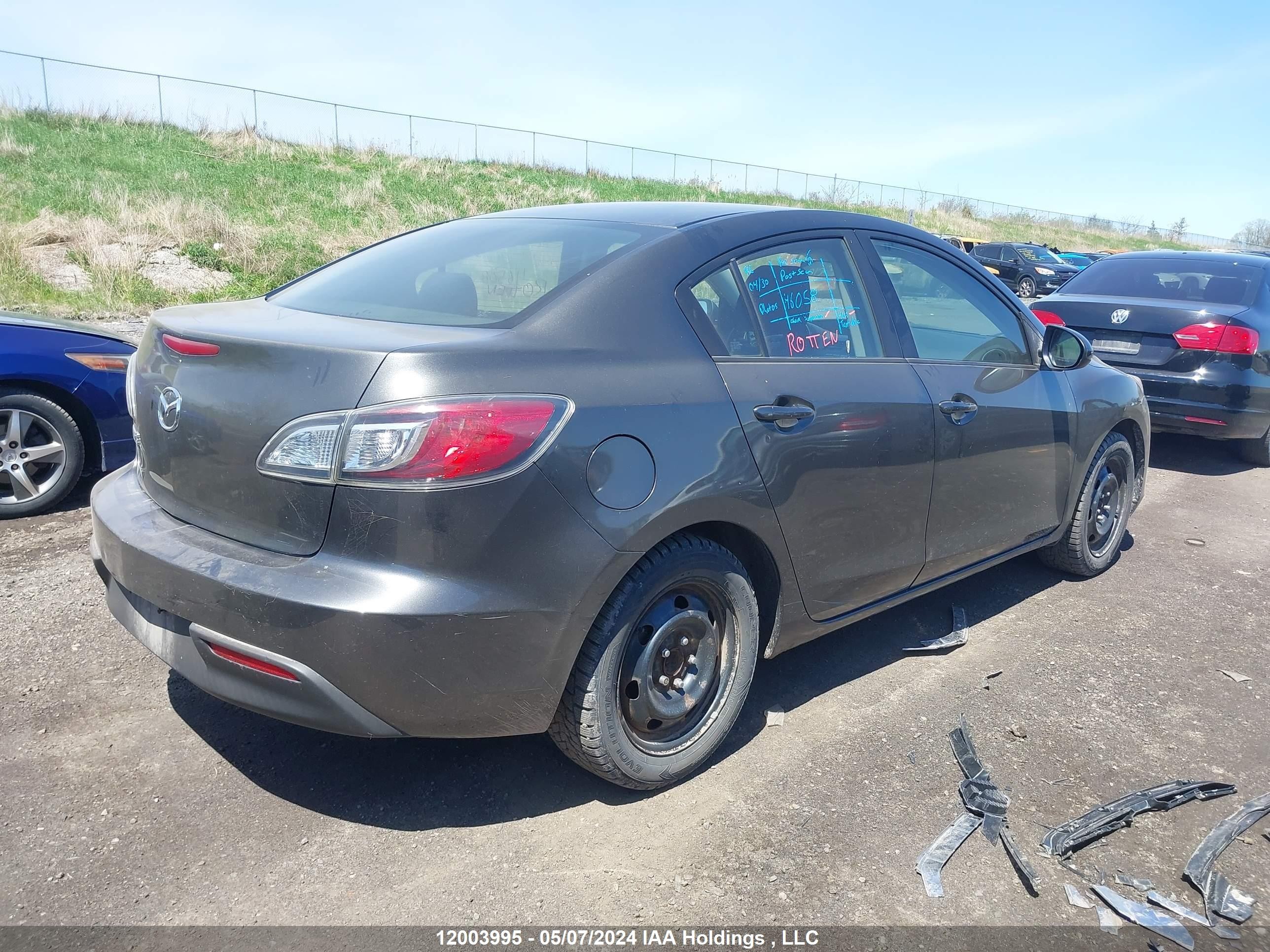 Photo 3 VIN: JM1BL1VFXB1391562 - MAZDA 3 