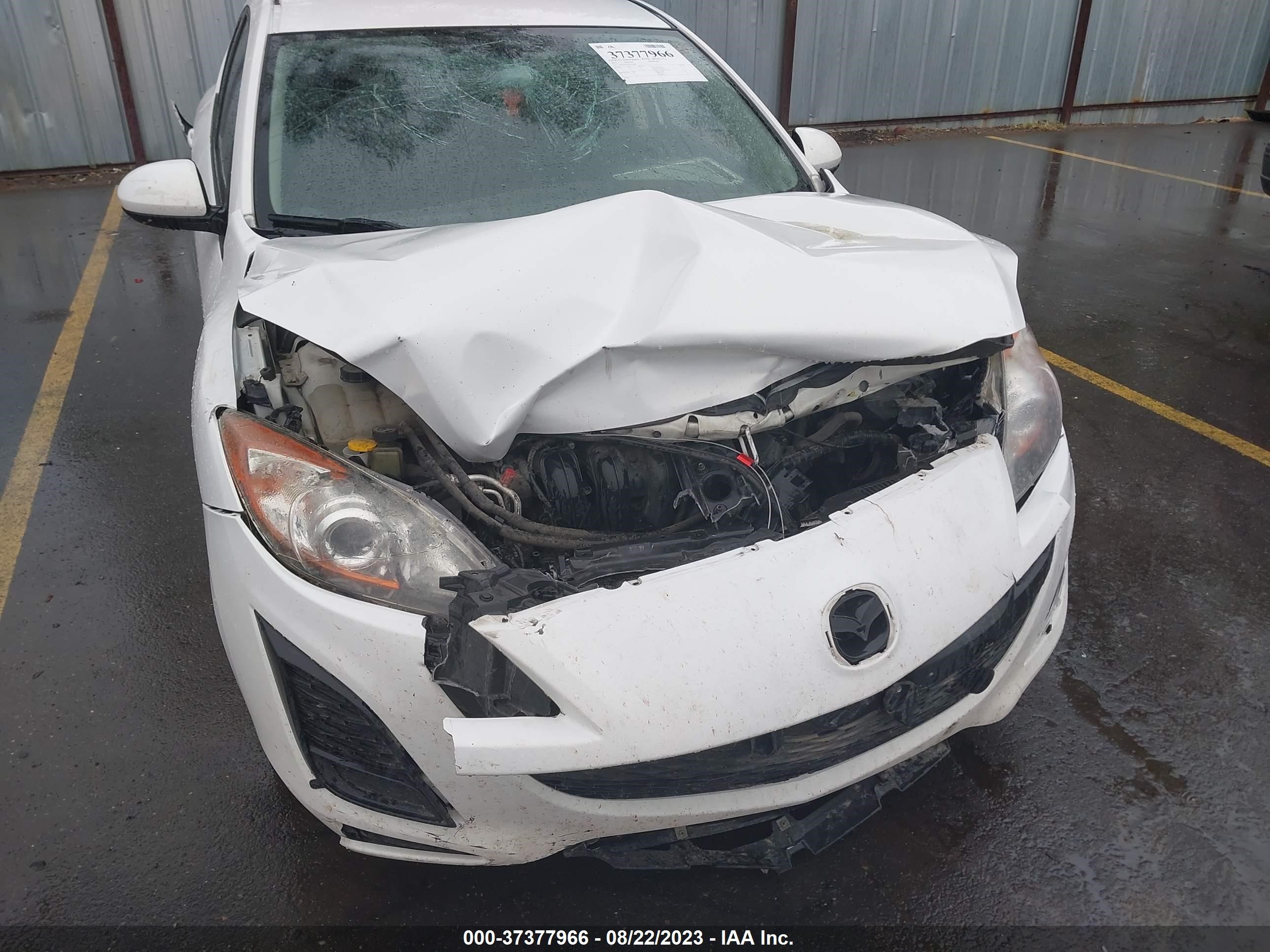 Photo 5 VIN: JM1BL1VG2B1426801 - MAZDA 3 