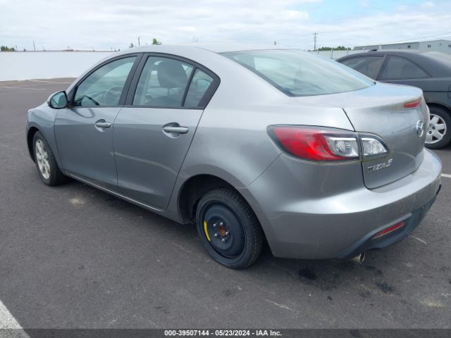 Photo 2 VIN: JM1BL1VG2B1496797 - MAZDA MAZDA3 