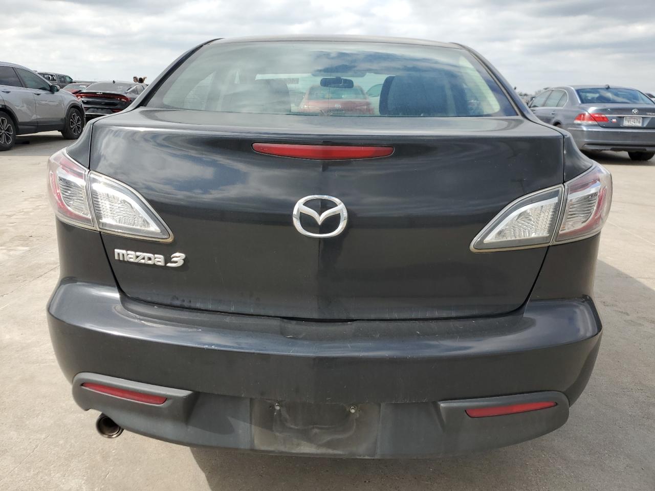 Photo 5 VIN: JM1BL1VG3B1375910 - MAZDA 3 