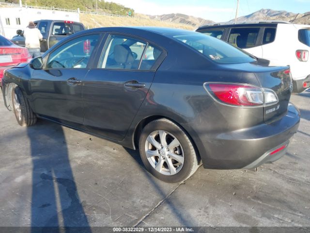 Photo 2 VIN: JM1BL1VG3B1440030 - MAZDA MAZDA3 