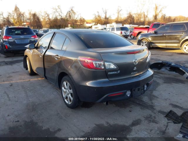 Photo 2 VIN: JM1BL1VG4B1902384 - MAZDA MAZDA3 