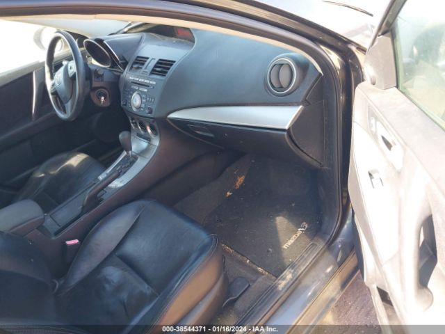 Photo 4 VIN: JM1BL1VG5B1414643 - MAZDA MAZDA3 