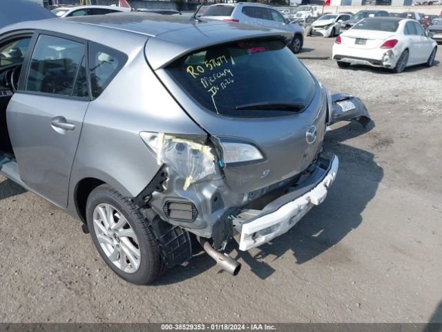 Photo 5 VIN: JM1BL1VG5B1428929 - MAZDA MAZDA3 