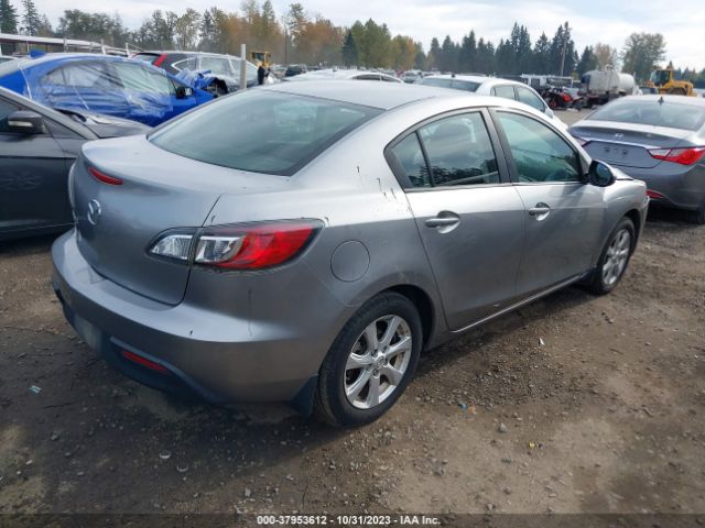 Photo 3 VIN: JM1BL1VG5B1443768 - MAZDA MAZDA3 