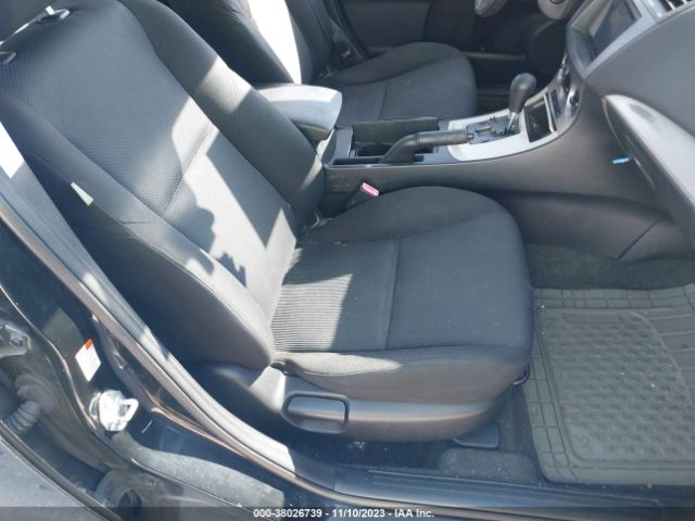 Photo 4 VIN: JM1BL1VG7B1460183 - MAZDA MAZDA3 