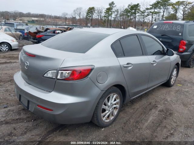 Photo 3 VIN: JM1BL1VG8C1507898 - MAZDA MAZDA3 