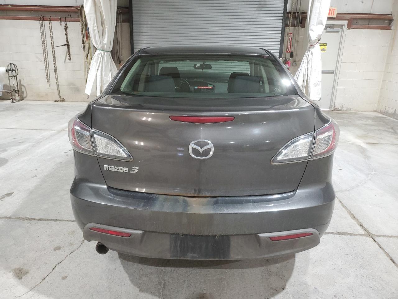 Photo 5 VIN: JM1BL1VG9B1376169 - MAZDA 3 