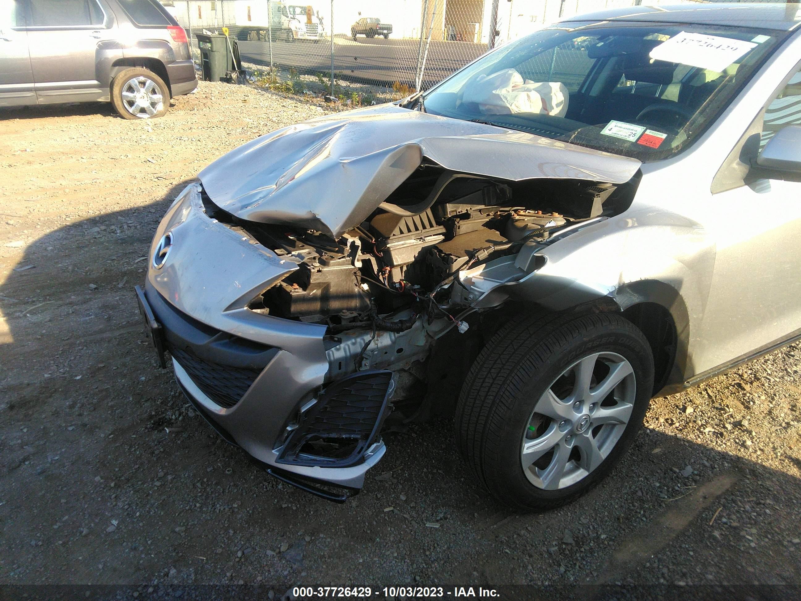 Photo 5 VIN: JM1BL1VG9B1447130 - MAZDA 3 