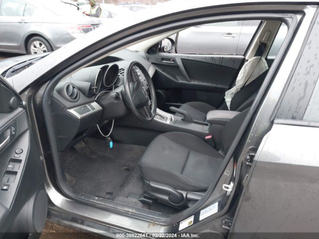 Photo 4 VIN: JM1BL1VG9B1493248 - MAZDA MAZDA3 