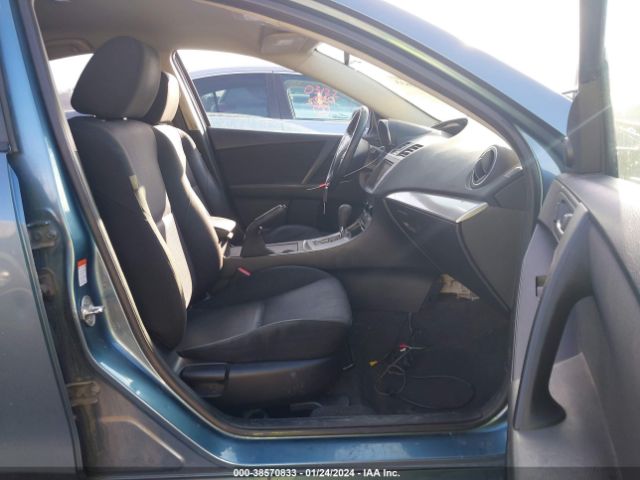 Photo 4 VIN: JM1BL1VGXB1358098 - MAZDA MAZDA3 