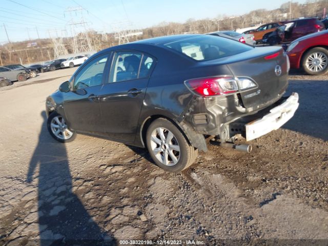 Photo 2 VIN: JM1BL1VGXB1365682 - MAZDA MAZDA3 