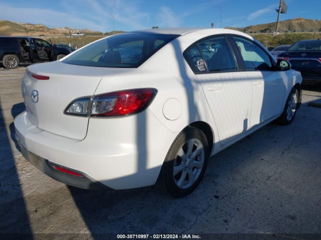 Photo 3 VIN: JM1BL1VGXB1367349 - MAZDA MAZDA3 