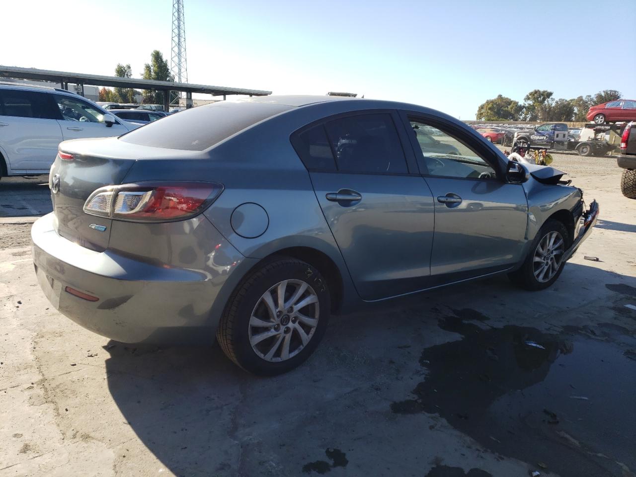 Photo 2 VIN: JM1BL1VP8D1751858 - MAZDA 3 