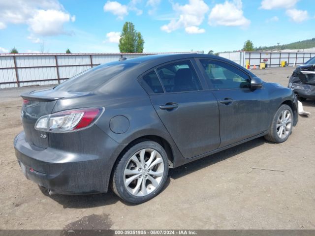 Photo 3 VIN: JM1BL1W61B1371022 - MAZDA MAZDA3 