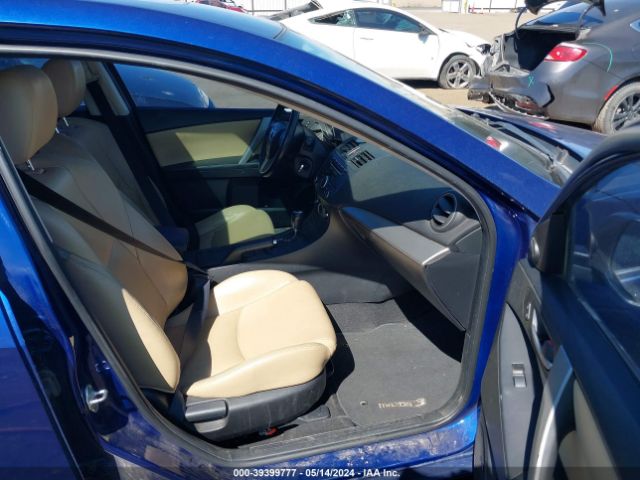 Photo 4 VIN: JM1BL1W73C1542010 - MAZDA MAZDA3 