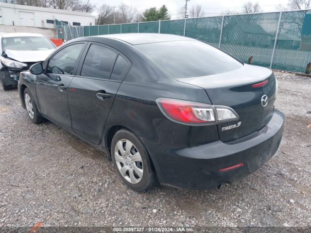 Photo 2 VIN: JM1BL1W75C1694855 - MAZDA MAZDA3 