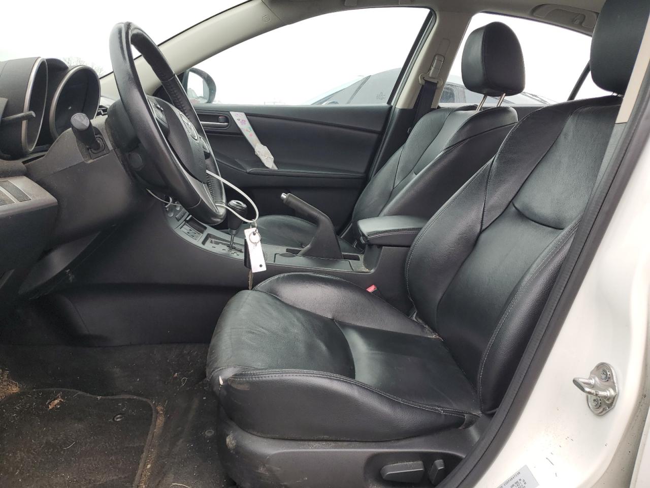 Photo 6 VIN: JM1BL1W82C1612296 - MAZDA 3 