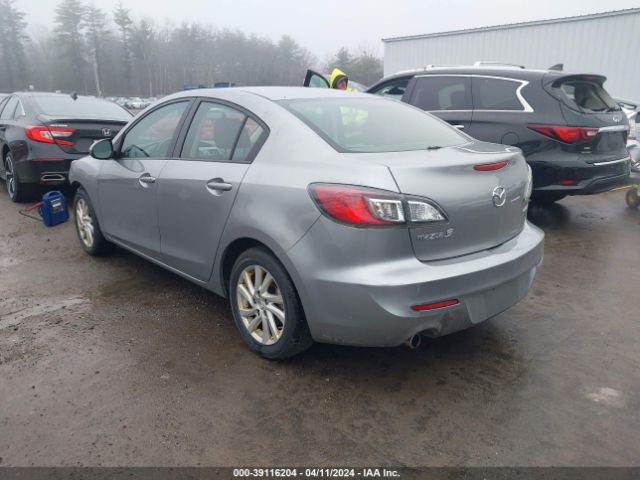 Photo 2 VIN: JM1BL1W83C1566686 - MAZDA MAZDA3 