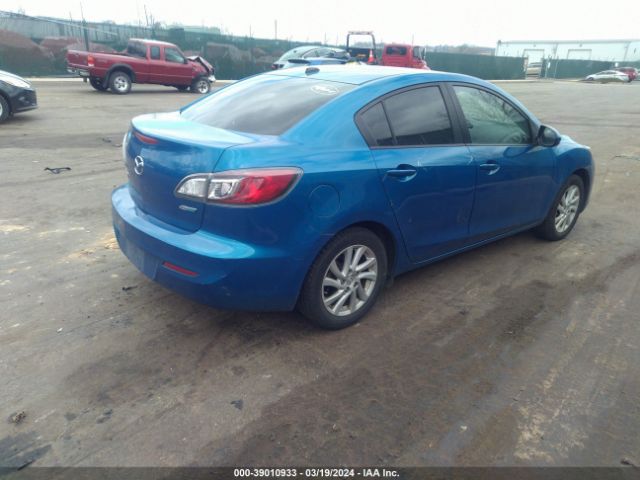 Photo 3 VIN: JM1BL1W83C1662866 - MAZDA MAZDA3 