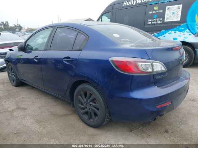 Photo 2 VIN: JM1BL1W83C1696158 - MAZDA MAZDA3 