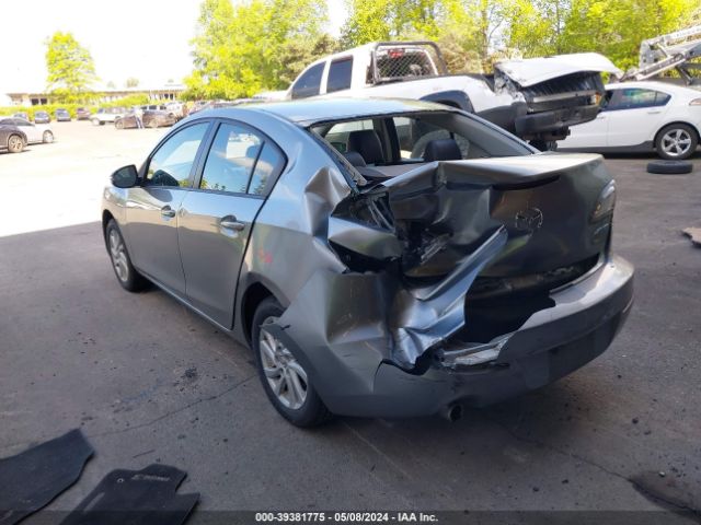 Photo 2 VIN: JM1BL1W86C1575348 - MAZDA 3 