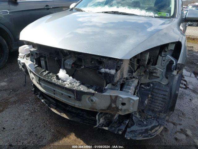 Photo 5 VIN: JM1BL1W88C1684913 - MAZDA MAZDA3 