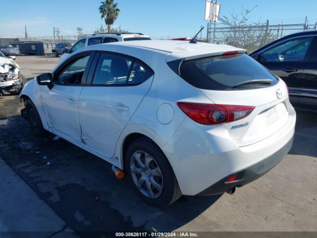 Photo 2 VIN: JM1BM1J70G1287522 - MAZDA MAZDA3 