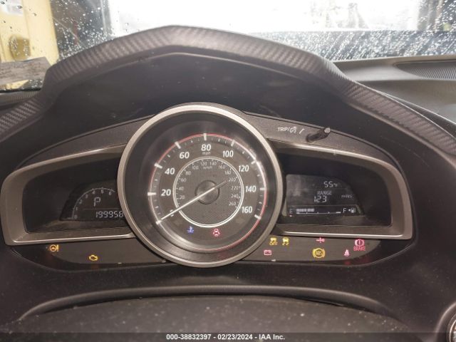 Photo 6 VIN: JM1BM1K76E1203067 - MAZDA MAZDA3 