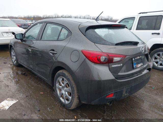 Photo 2 VIN: JM1BM1K78F1266124 - MAZDA MAZDA3 