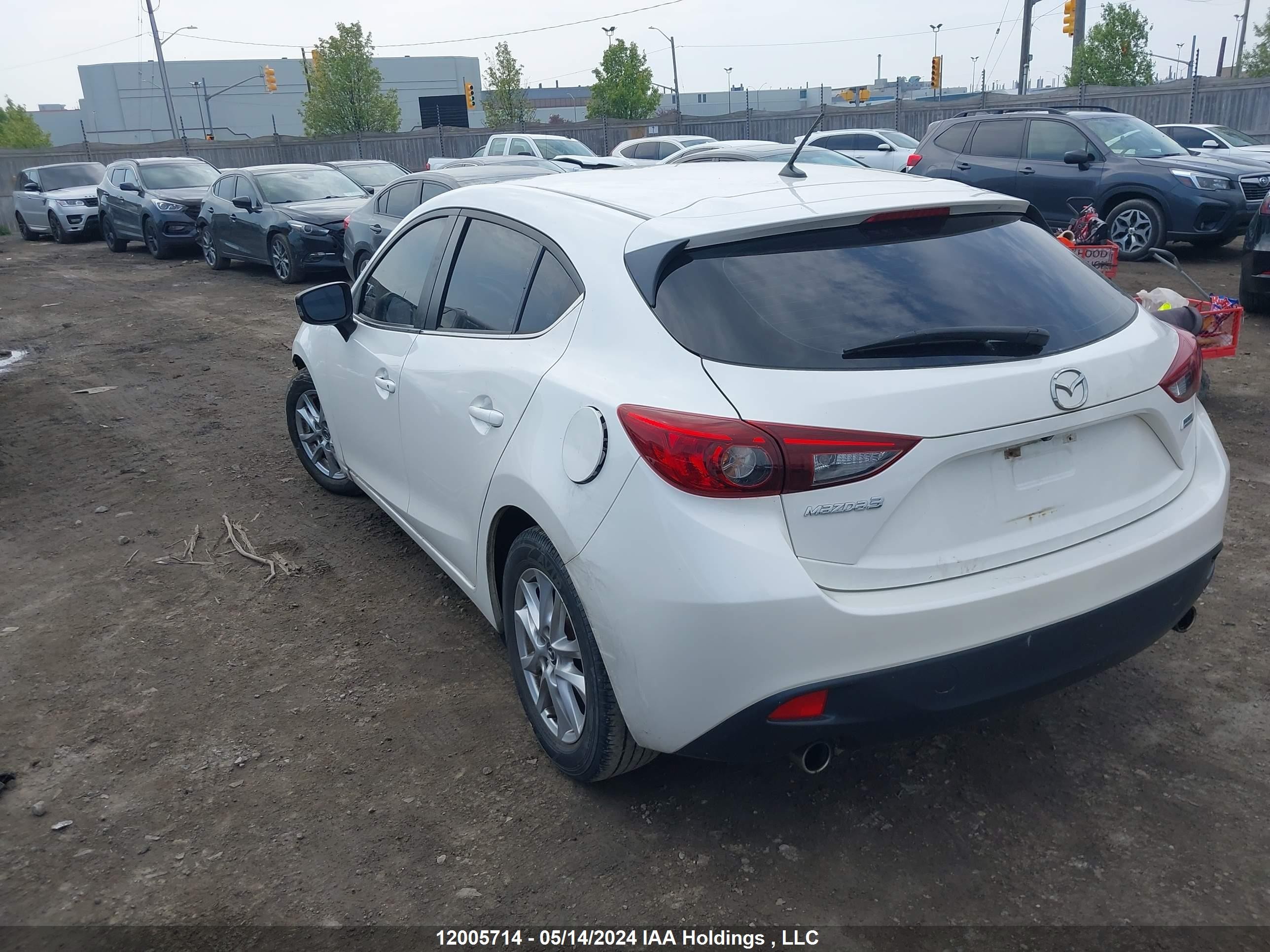 Photo 2 VIN: JM1BM1L70E1153362 - MAZDA 3 