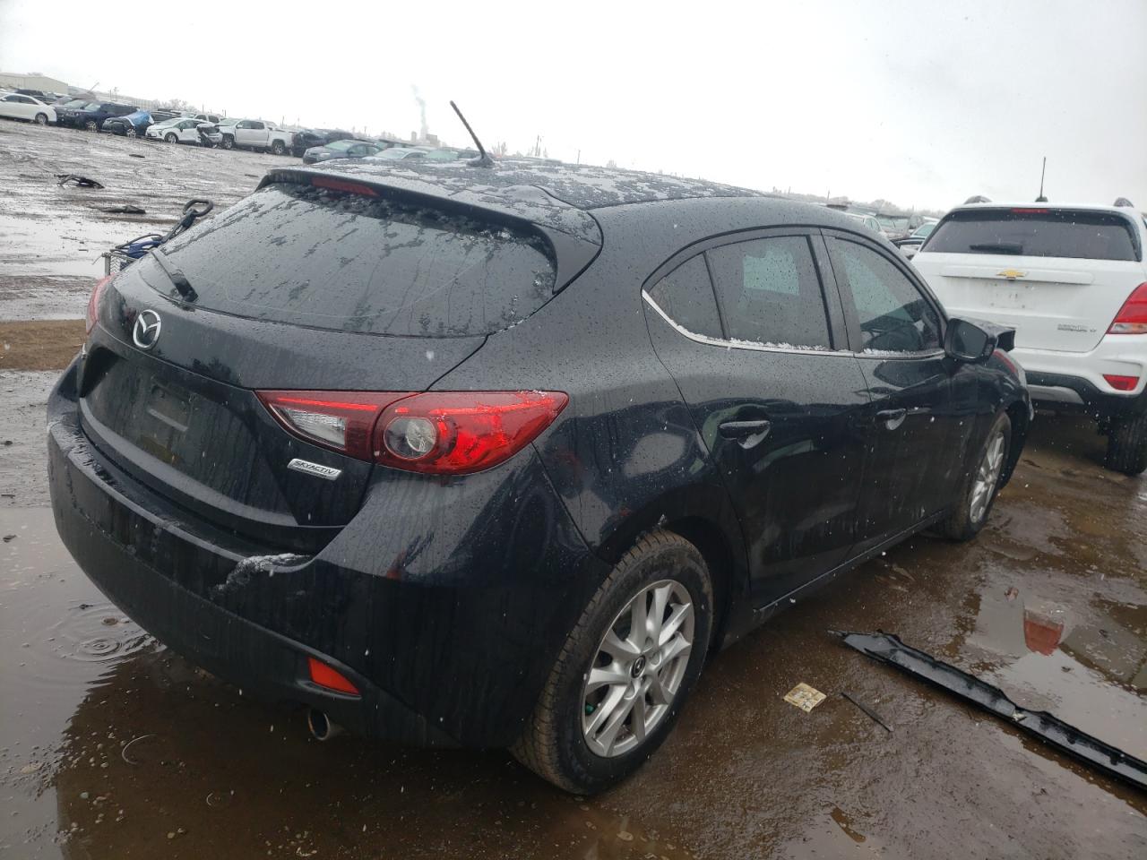 Photo 2 VIN: JM1BM1L72E1105278 - MAZDA 3 