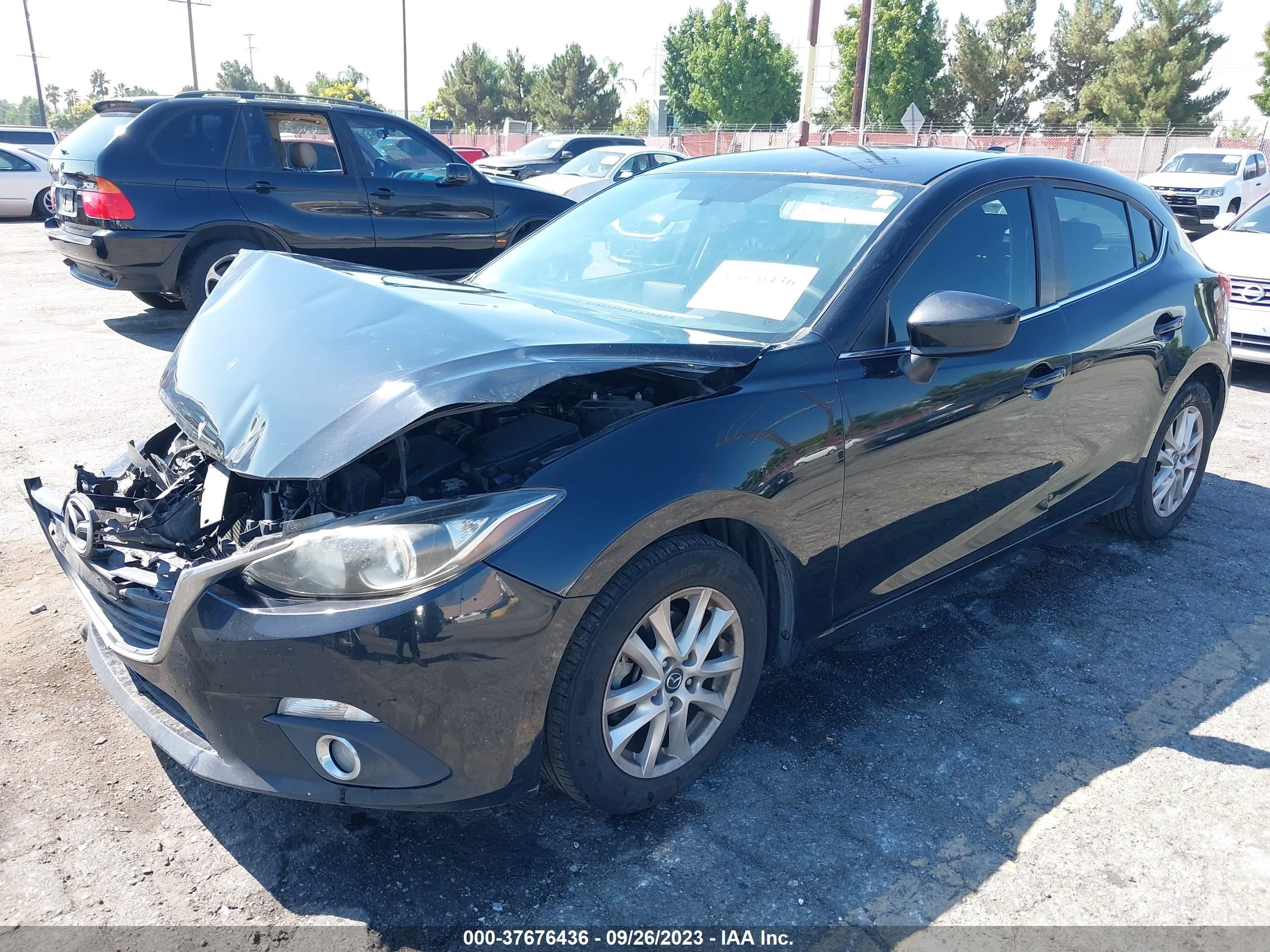 Photo 1 VIN: JM1BM1L72E1163410 - MAZDA 3 