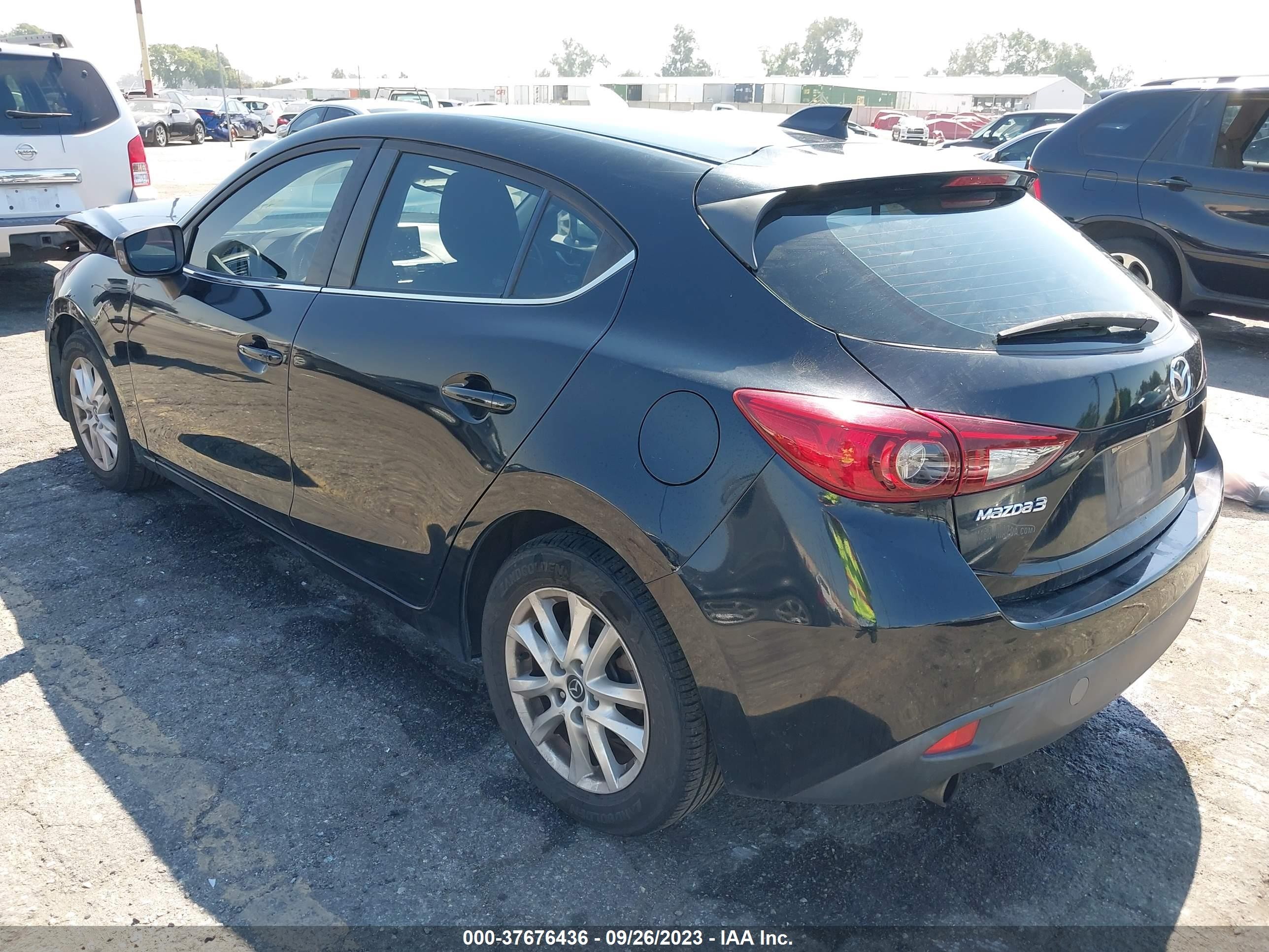 Photo 2 VIN: JM1BM1L72E1163410 - MAZDA 3 