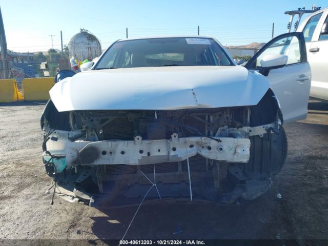 Photo 5 VIN: JM1BM1L72F1249222 - MAZDA MAZDA3 