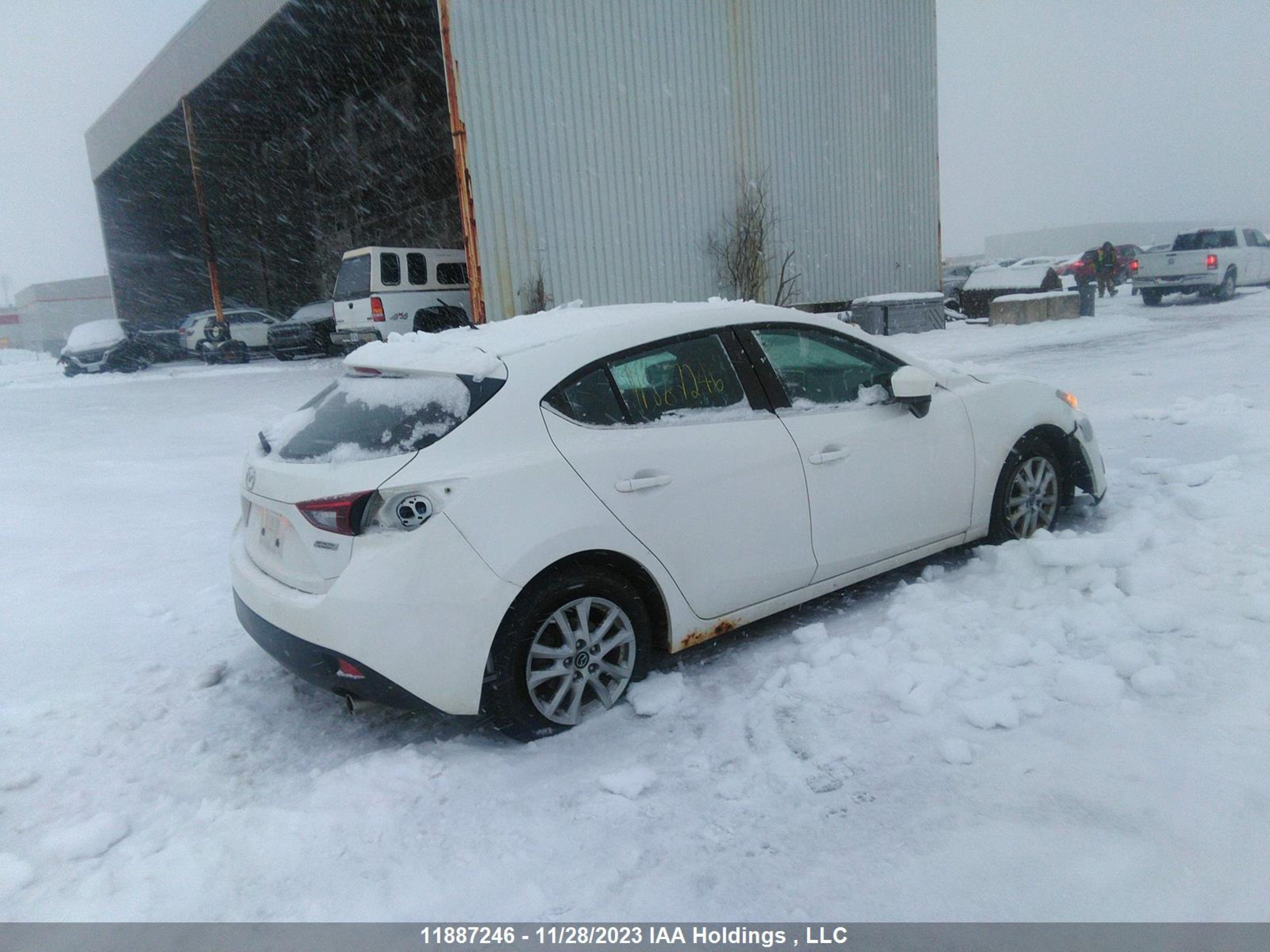 Photo 3 VIN: JM1BM1L74E1181410 - MAZDA 3 