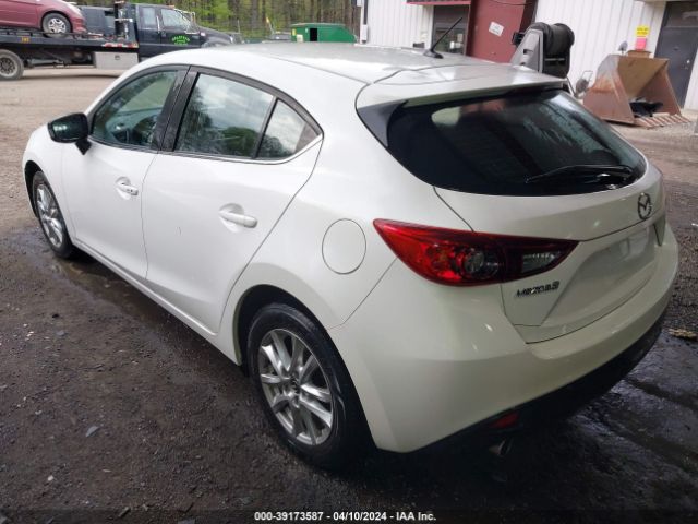 Photo 2 VIN: JM1BM1L74F1270847 - MAZDA MAZDA3 